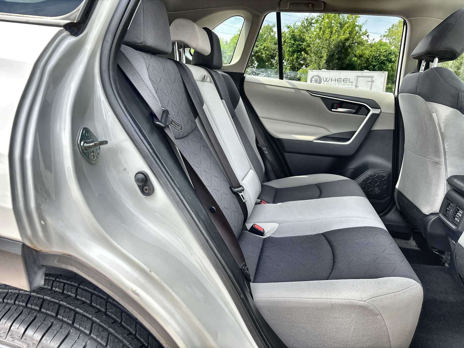 Thumbnail: 2019 Toyota RAV4 - 19