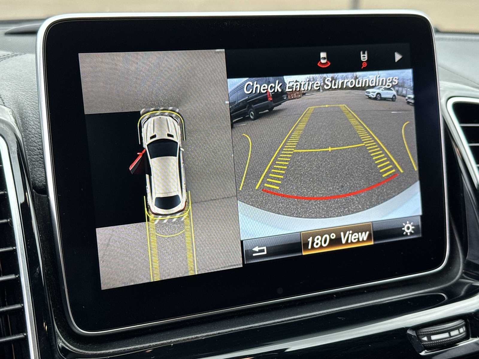 Thumbnail: 2016 Mercedes-Benz GLE - 23