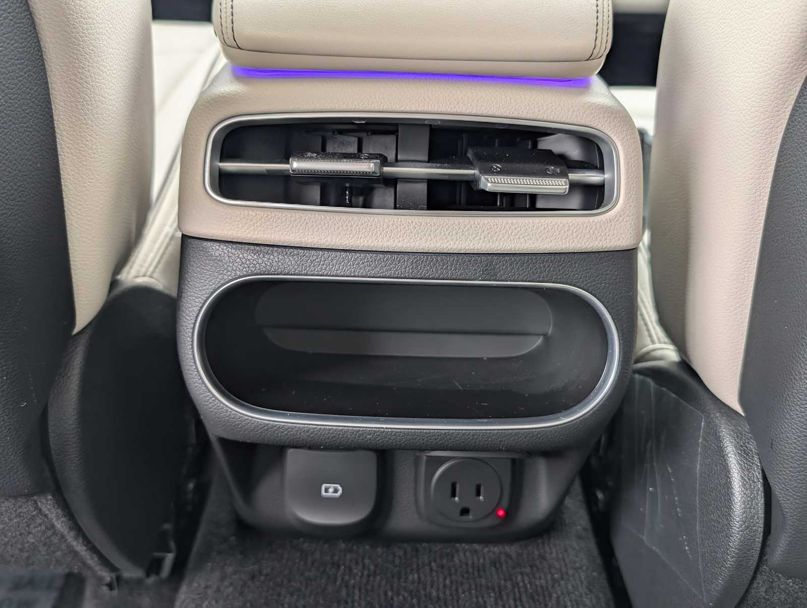 Thumbnail: 2022 Genesis GV70 - 31