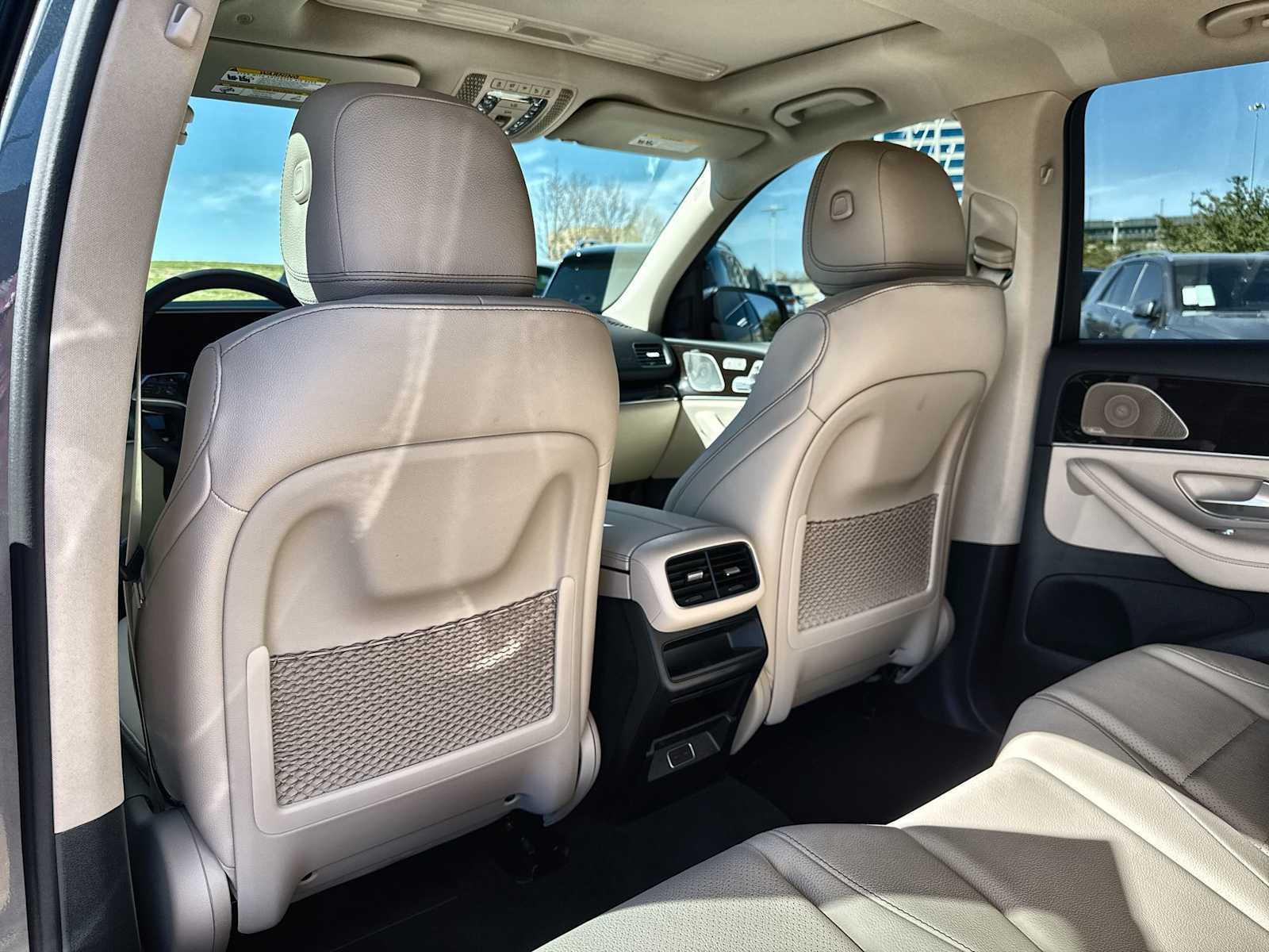 Thumbnail: 2026 Mercedes-Benz GLE - 18