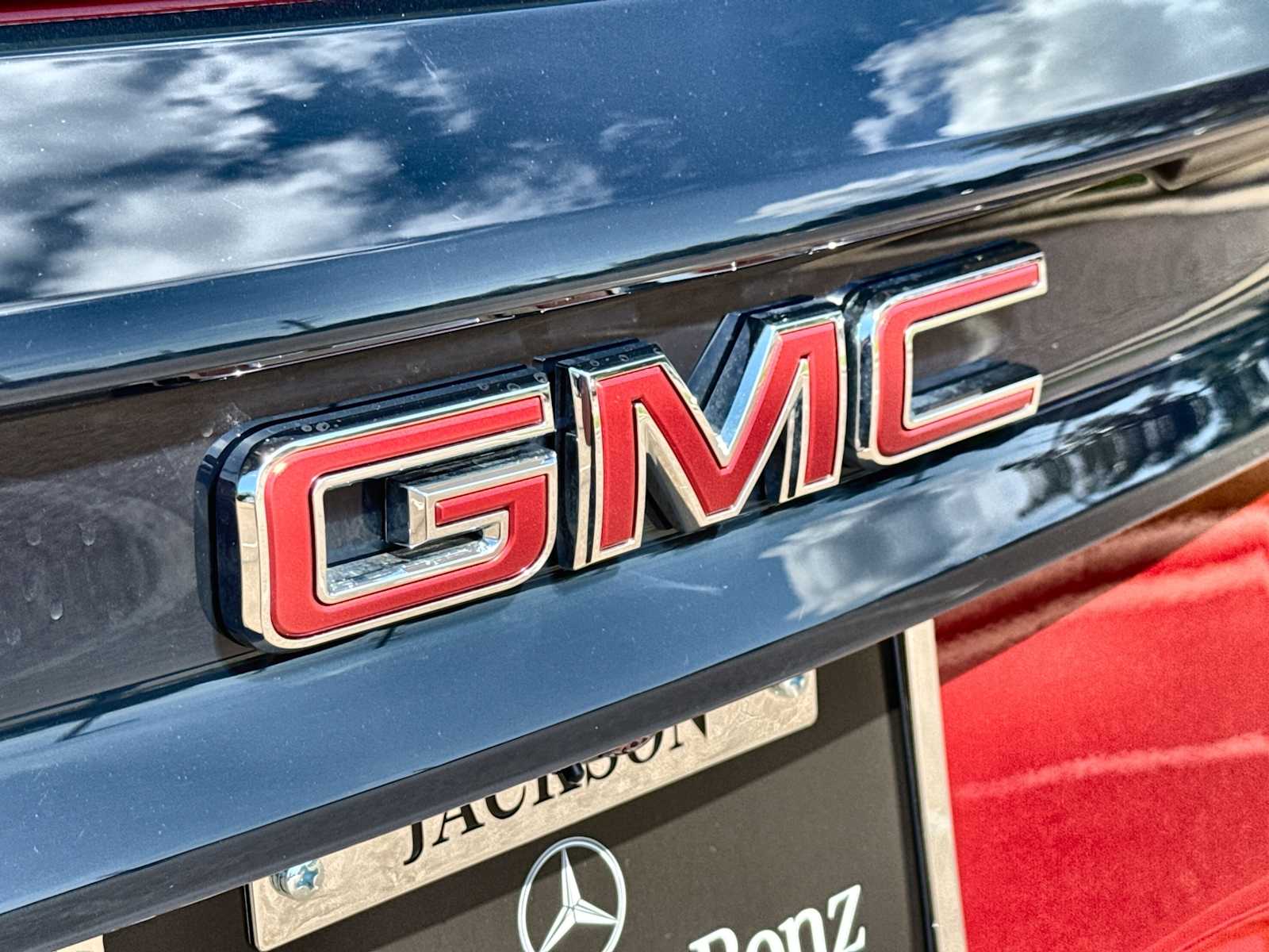 Thumbnail: 2026 GMC Acadia - 16