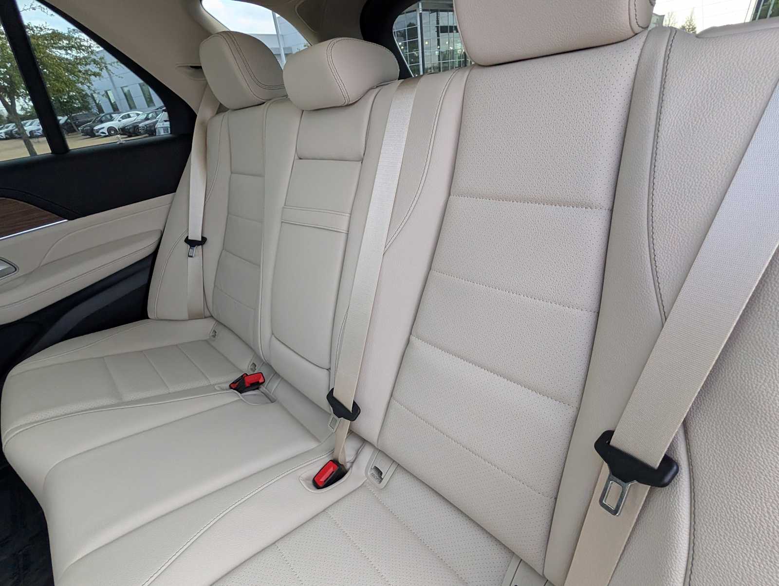 Thumbnail: 2026 Mercedes-Benz GLE - 21