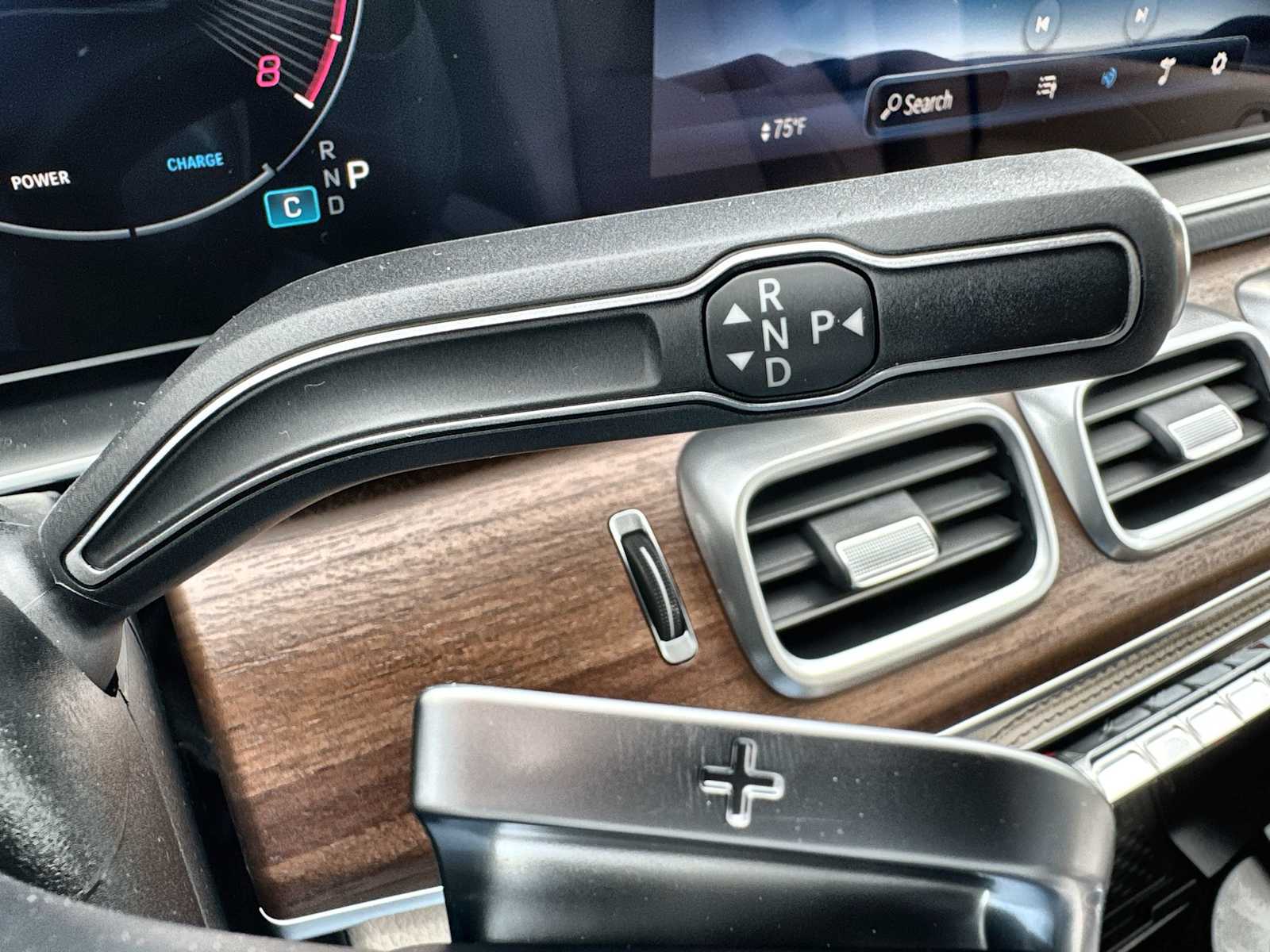 Thumbnail: 2026 Mercedes-Benz GLE - 23