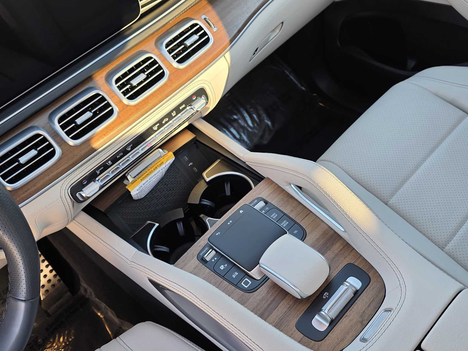 Thumbnail: 2025 Mercedes-Benz GLS - 20