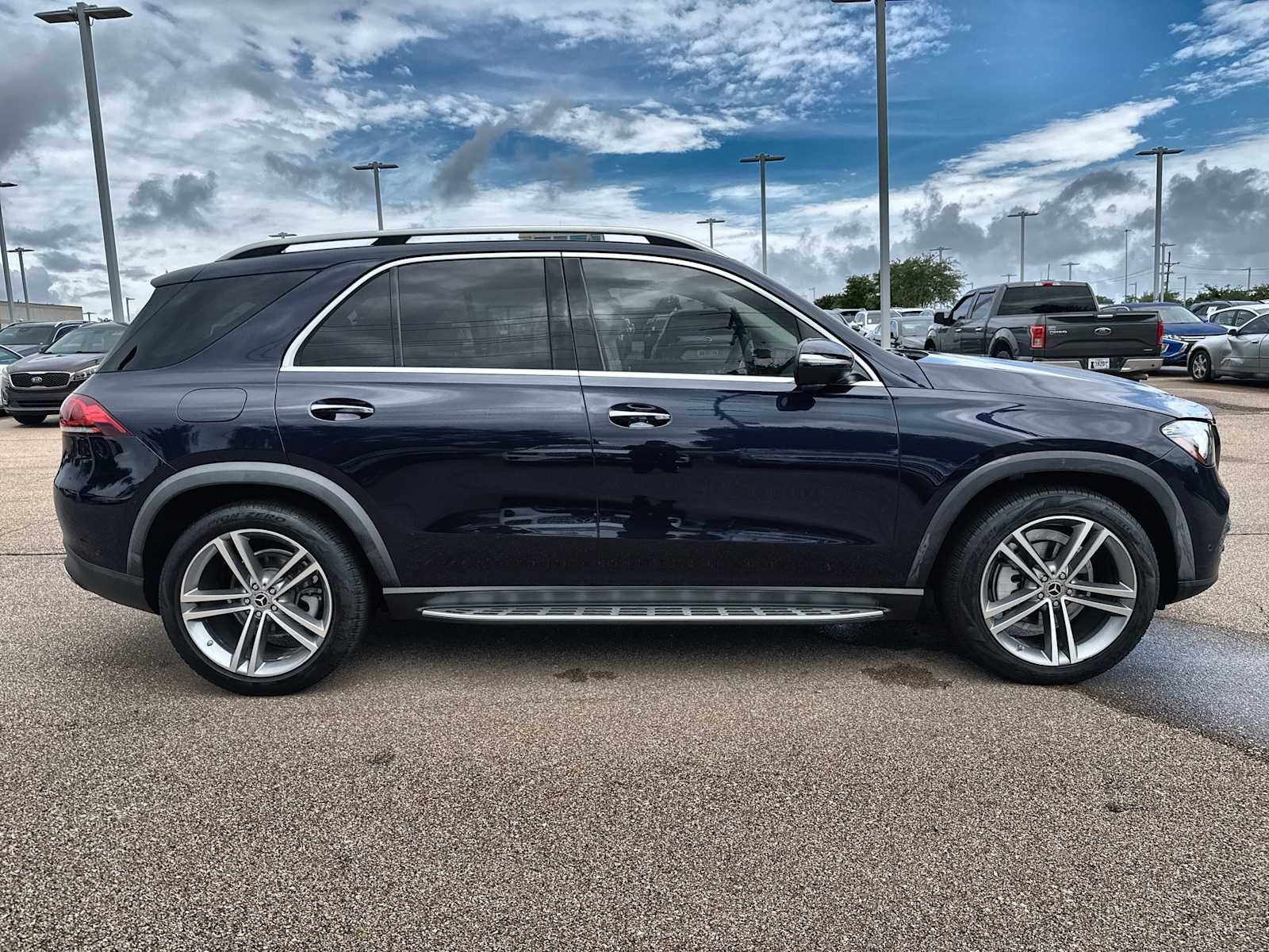 Thumbnail: 2022 Mercedes-Benz GLE - 10