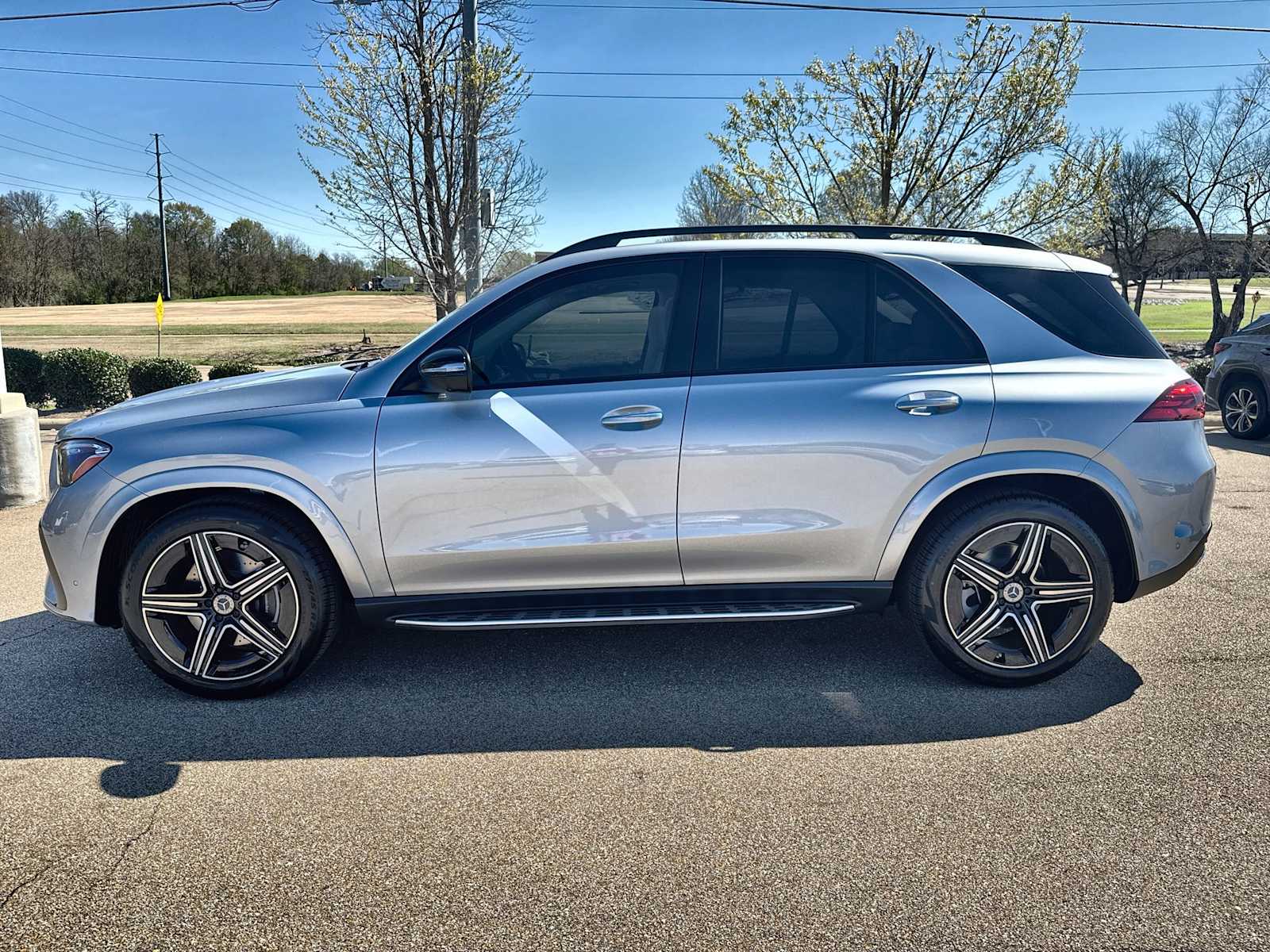 Thumbnail: 2026 Mercedes-Benz GLE - 5