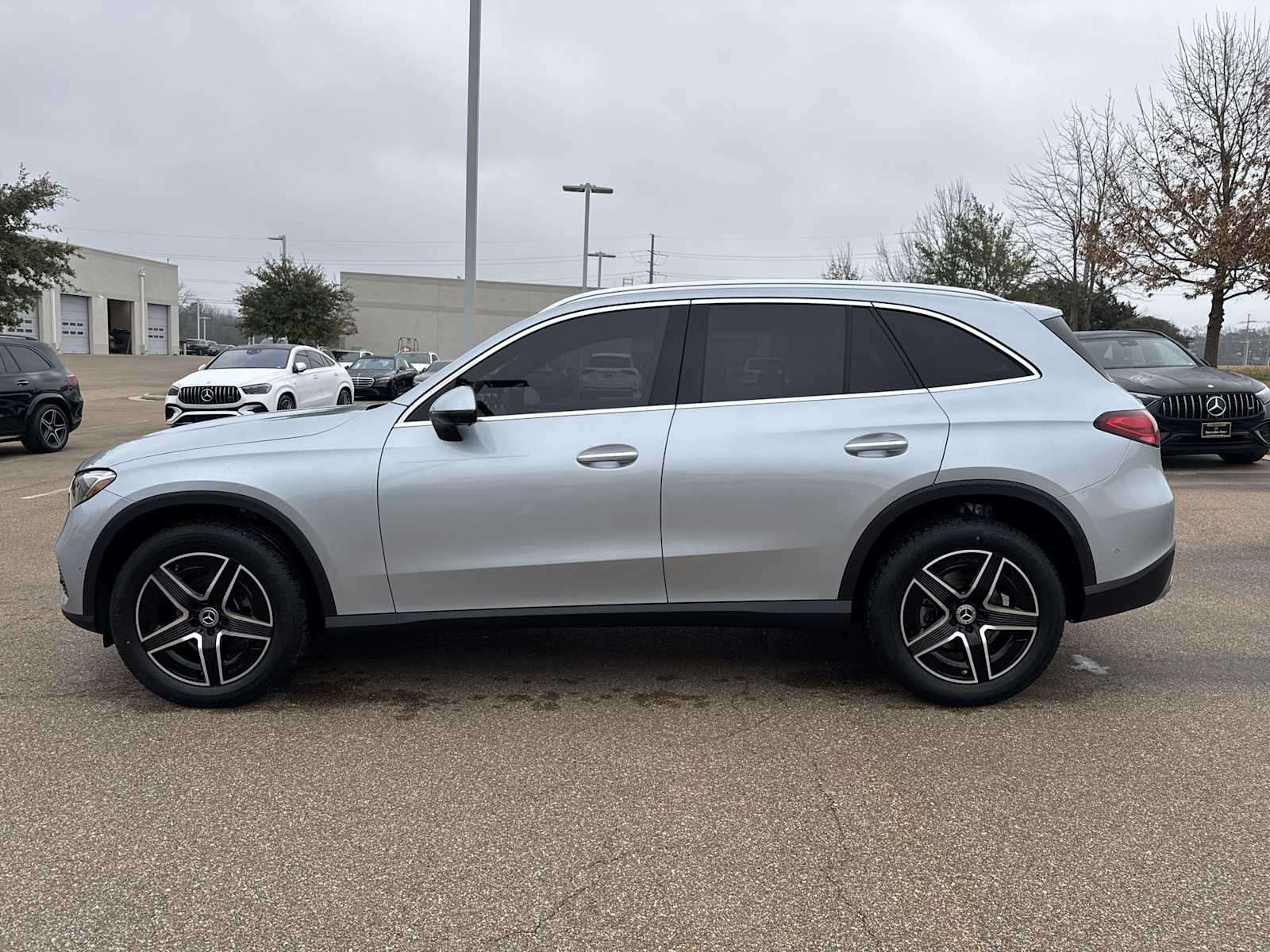 Thumbnail: 2026 Mercedes-Benz GLC - 3