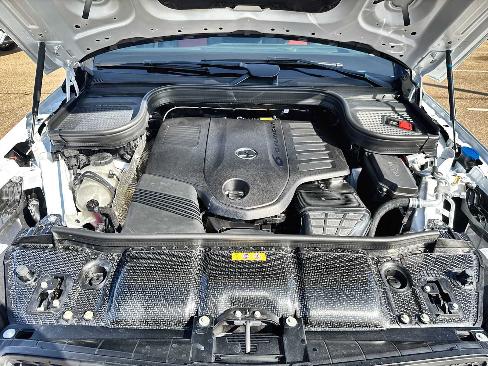 Thumbnail: 2026 Mercedes-Benz GLE - 13