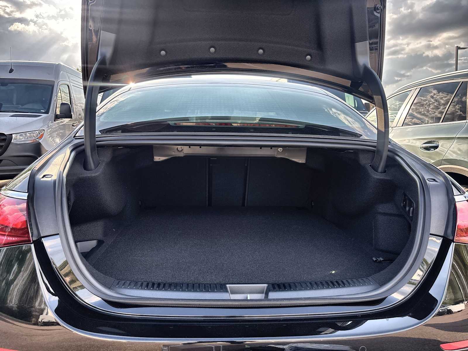 Thumbnail: 2026 Mercedes-Benz E-Class - 17