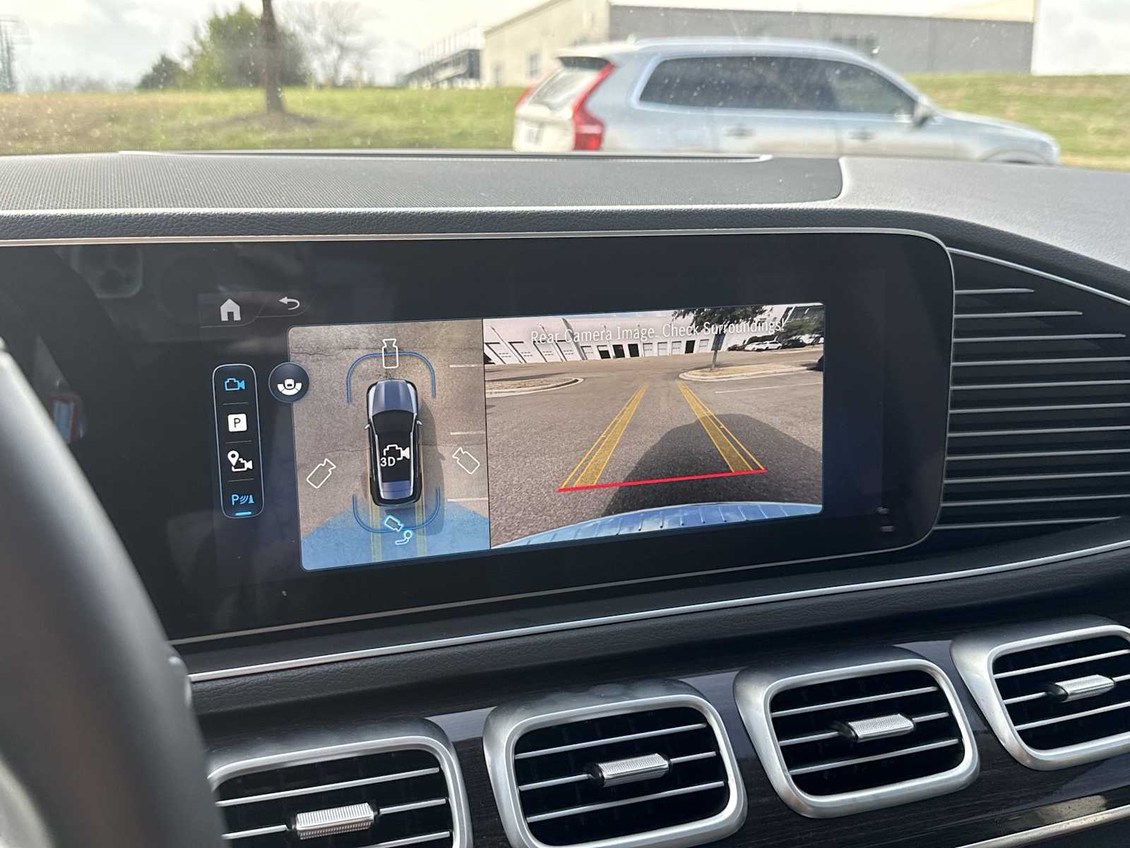 Thumbnail: 2026 Mercedes-Benz GLE - 23