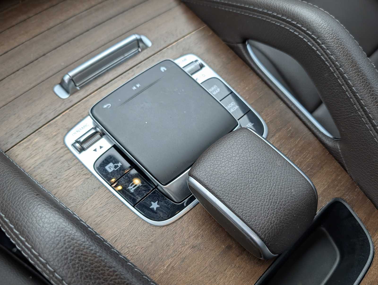 Thumbnail: 2020 Mercedes-Benz GLE - 17