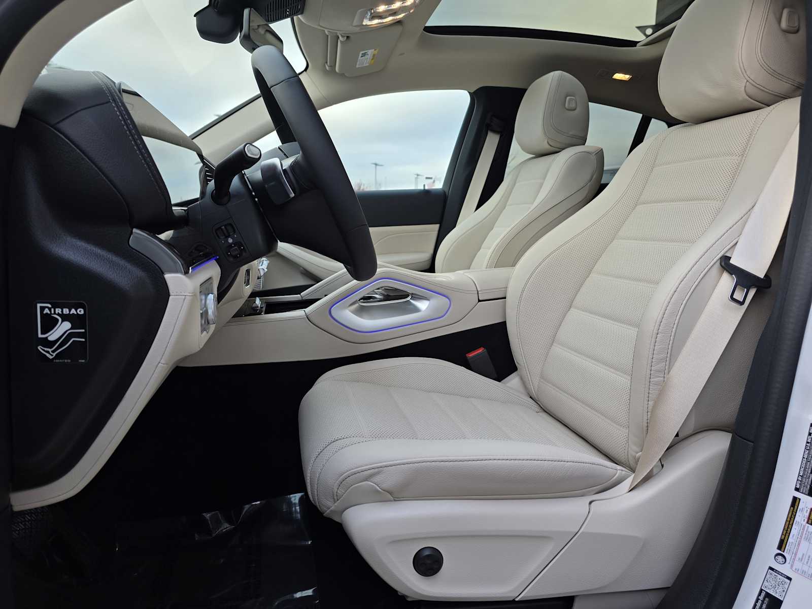 Thumbnail: 2026 Mercedes-Benz GLE - 13