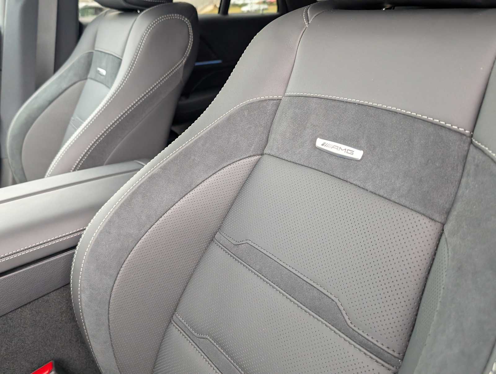 Thumbnail: 2026 Mercedes-Benz GLE - 16