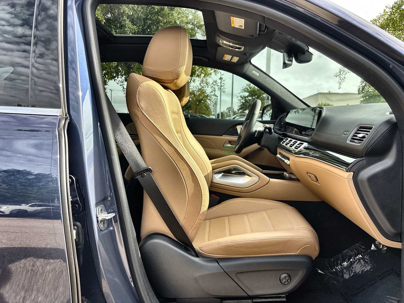 Thumbnail: 2026 Mercedes-Benz GLE - 9