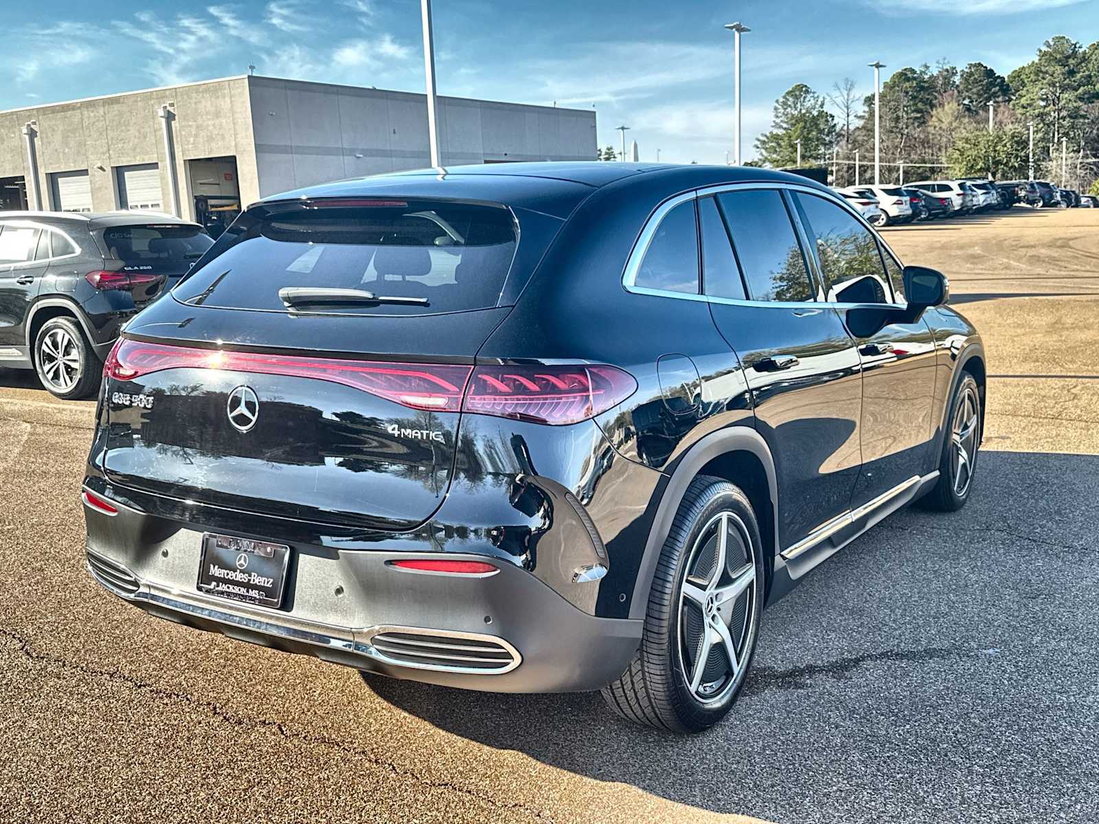 Thumbnail: 2023 Mercedes-Benz EQE - 8