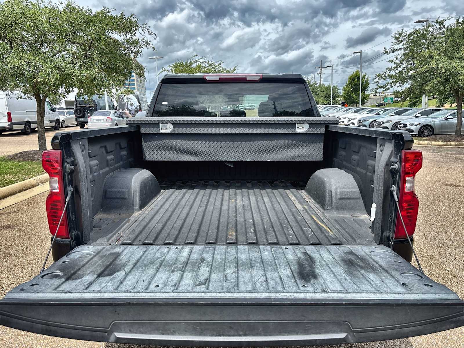 Thumbnail: 2022 Chevrolet Silverado 1500 - 17