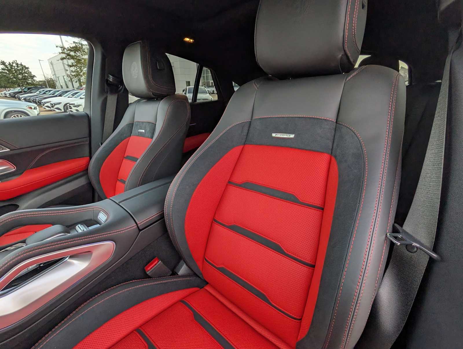 Thumbnail: 2026 Mercedes-Benz GLE - 19