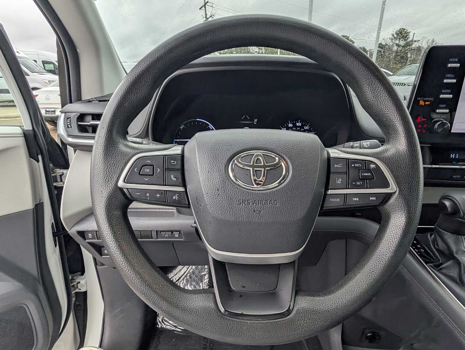 Thumbnail: 2021 Toyota Sienna - 9