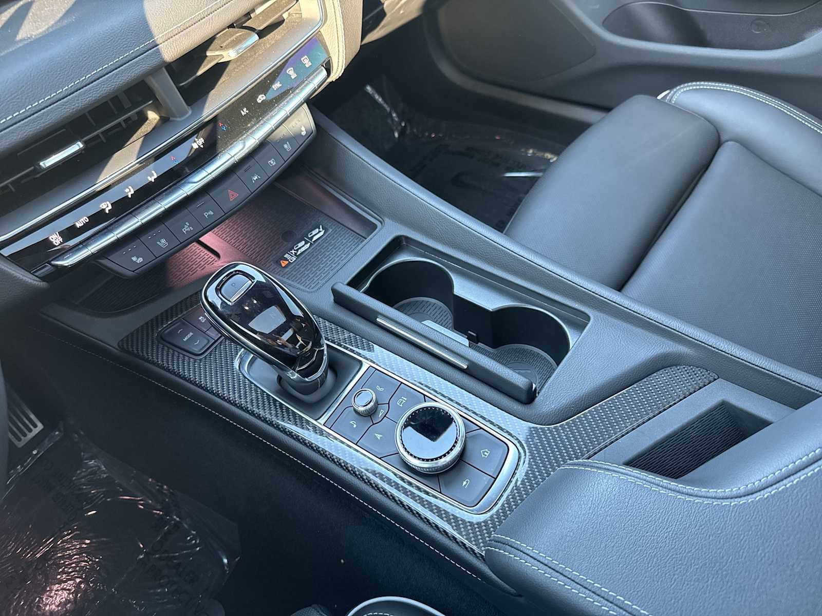 Thumbnail: 2025 Cadillac CT5 - 22