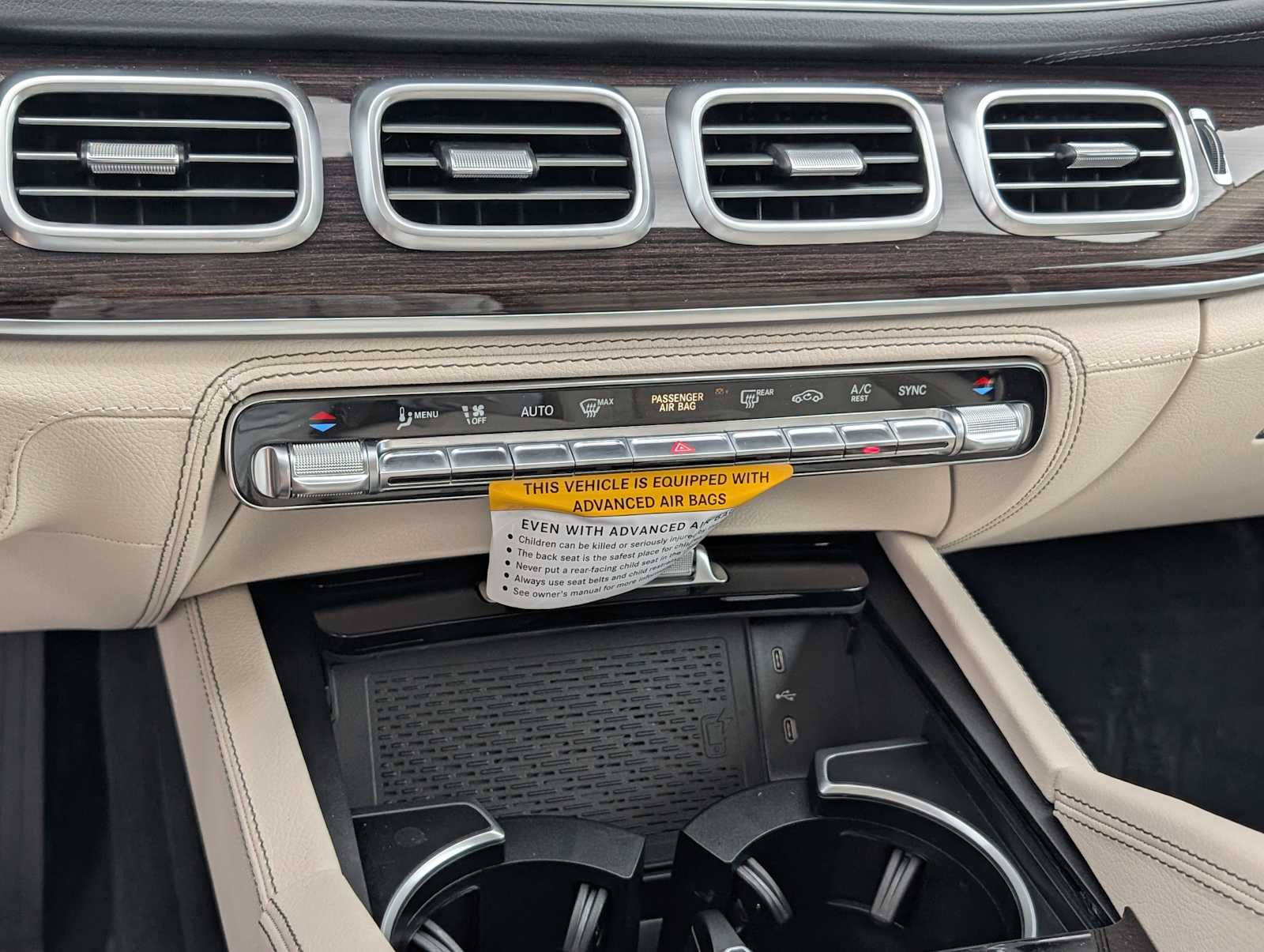 Thumbnail: 2026 Mercedes-Benz GLE - 13