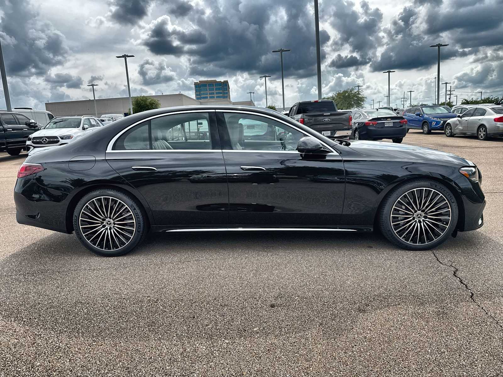 Thumbnail: 2026 Mercedes-Benz E-Class - 10