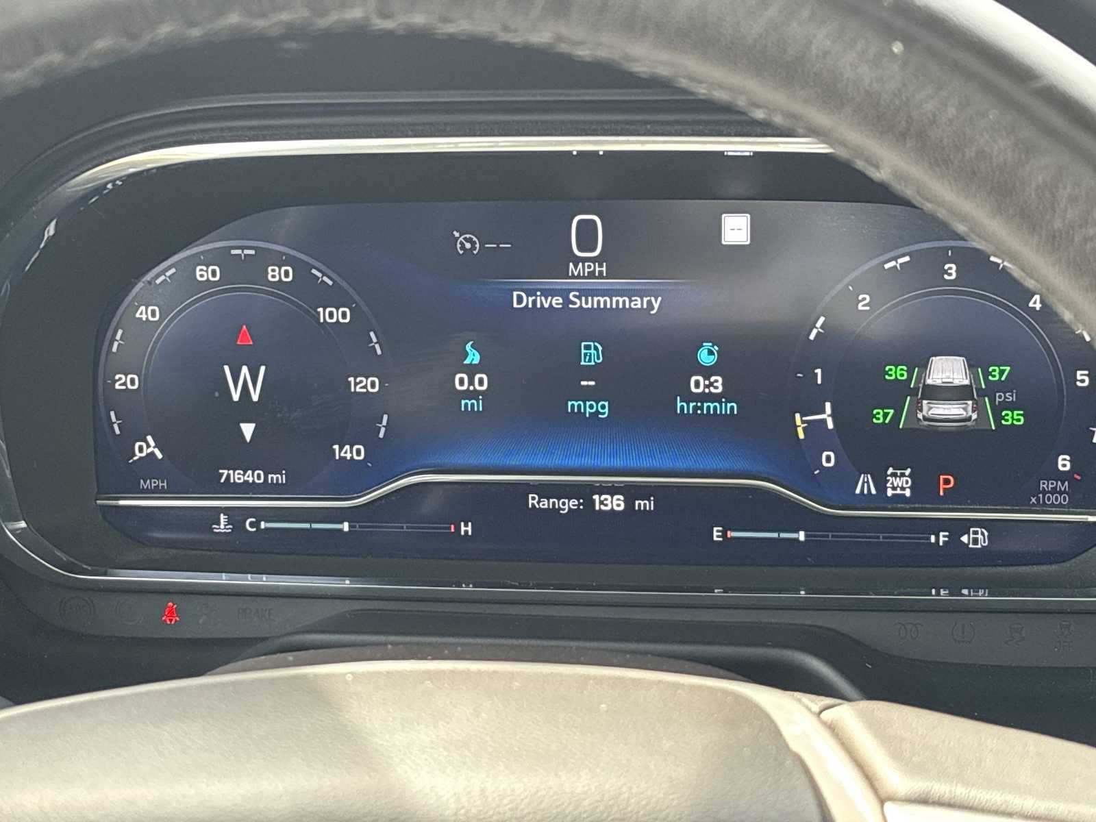 Thumbnail: 2022 Chevrolet Tahoe - 25