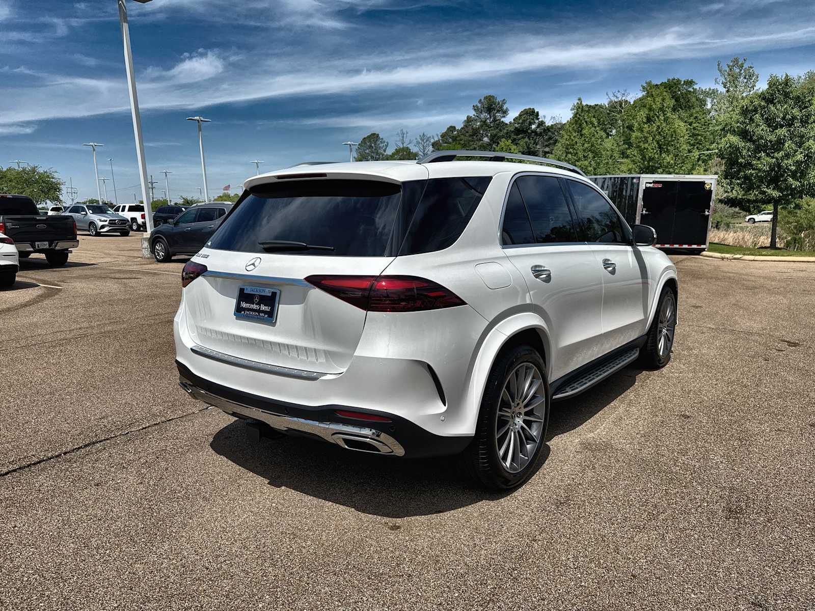 Thumbnail: 2026 Mercedes-Benz GLE - 8