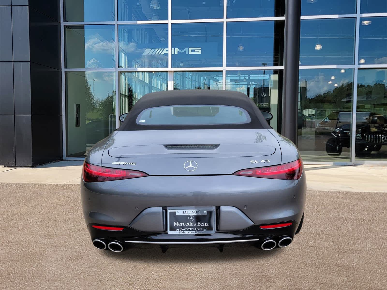 Thumbnail: 2025 Mercedes-Benz SL-Class - 29