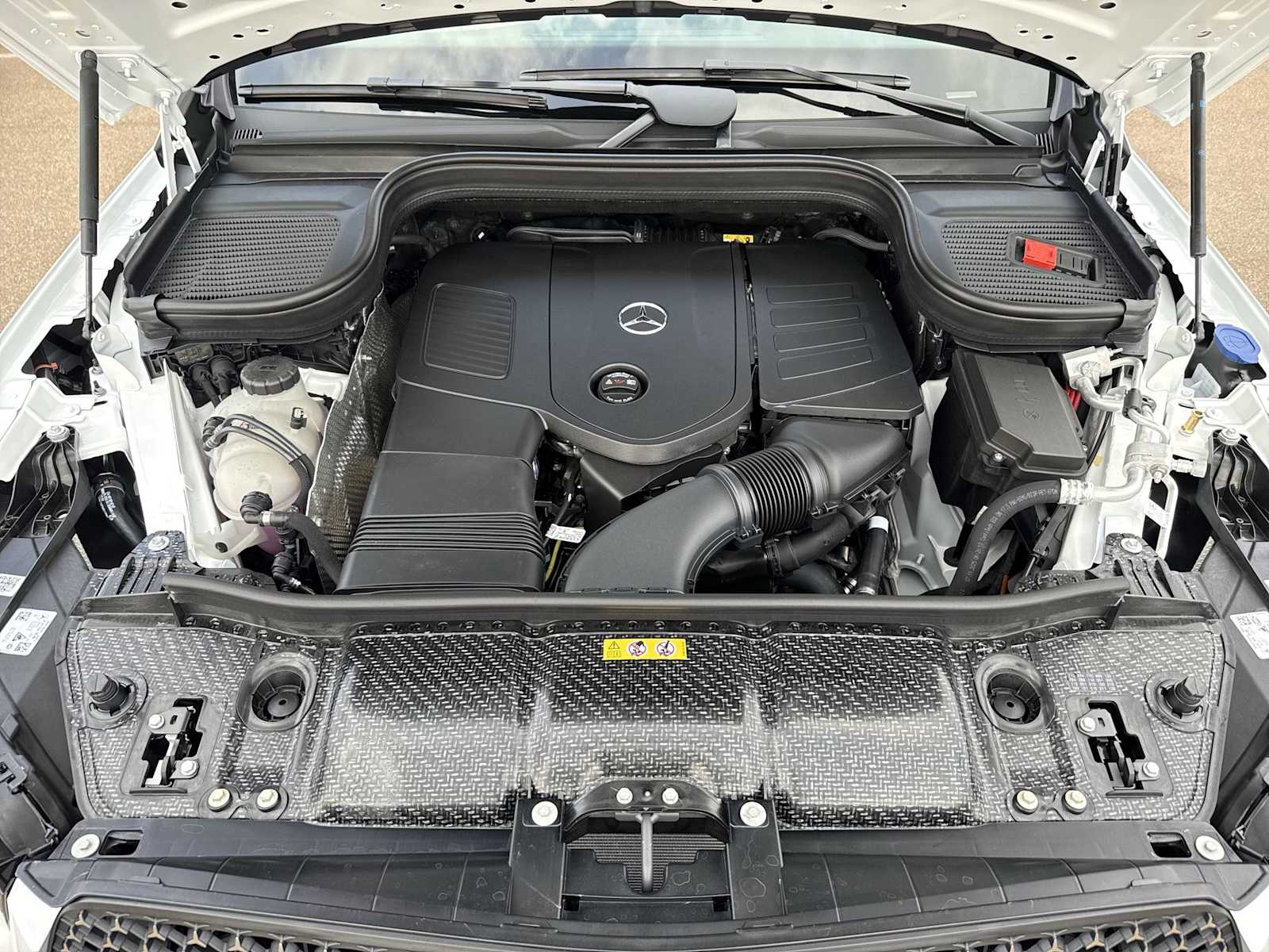 Thumbnail: 2026 Mercedes-Benz GLE - 13