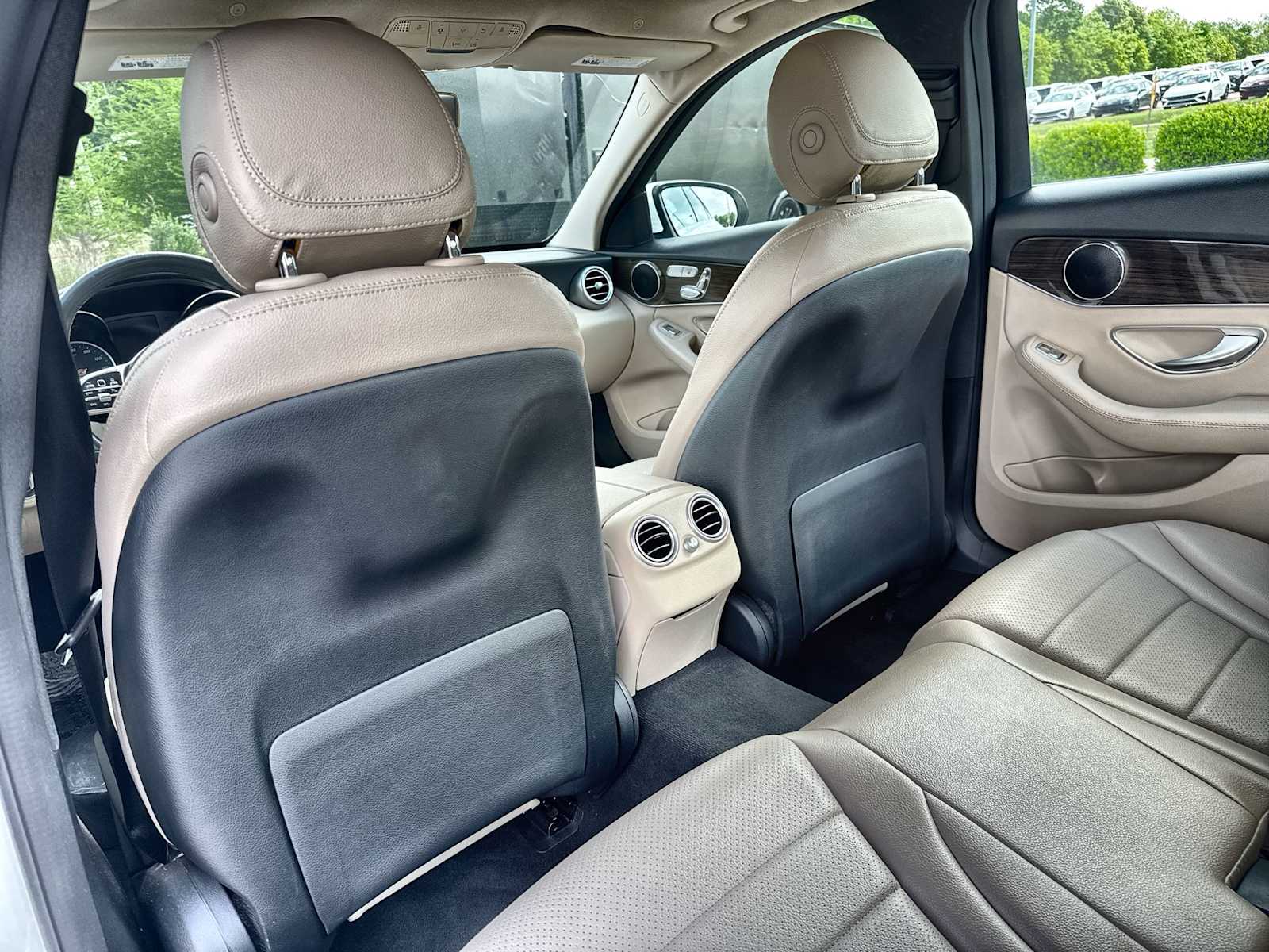 Thumbnail: 2019 Mercedes-Benz C-Class - 18