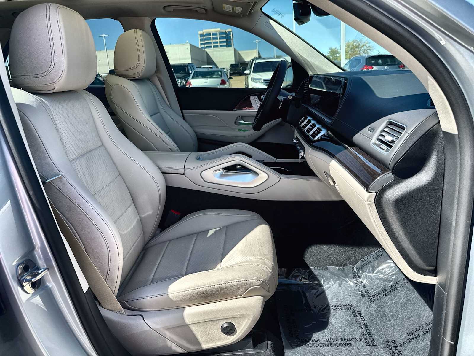 Thumbnail: 2026 Mercedes-Benz GLE - 9