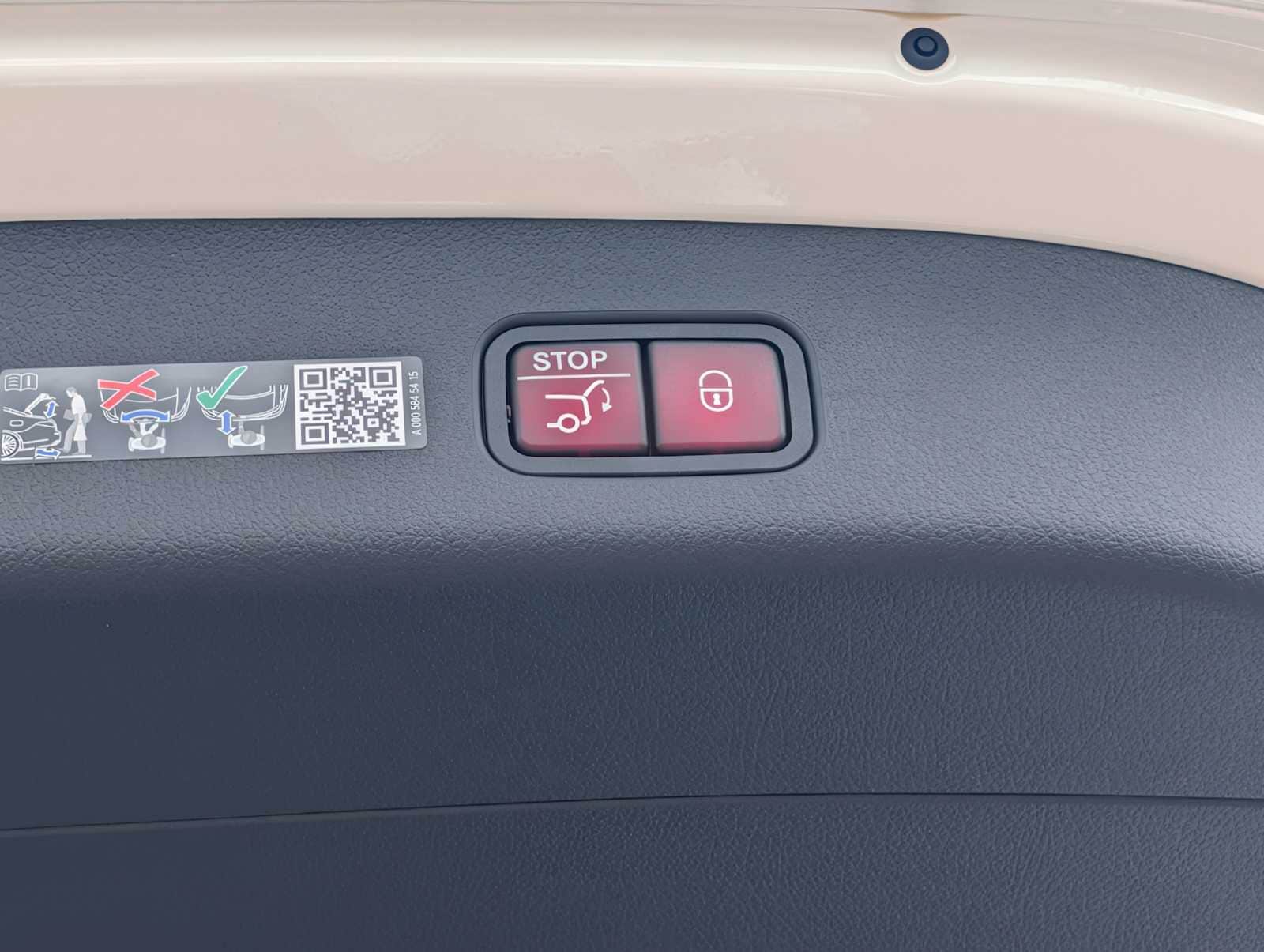 Thumbnail: 2026 Mercedes-Benz GLC - 28