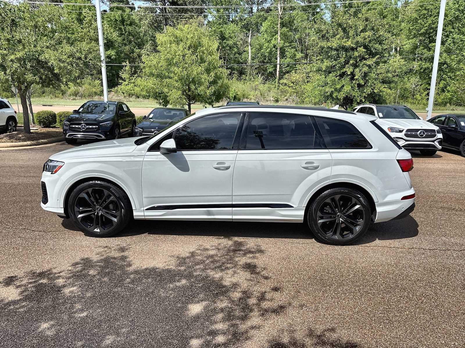 Thumbnail: 2025 Audi Q7 - 5