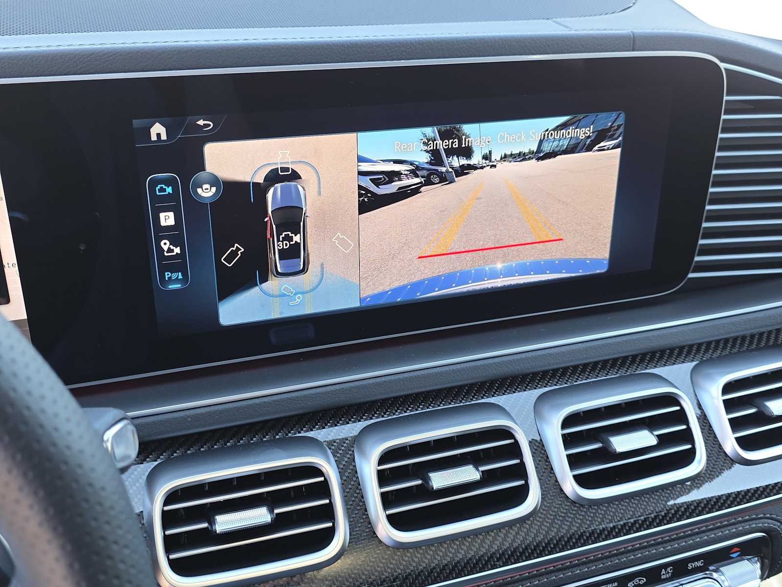 Thumbnail: 2026 Mercedes-Benz GLE - 10