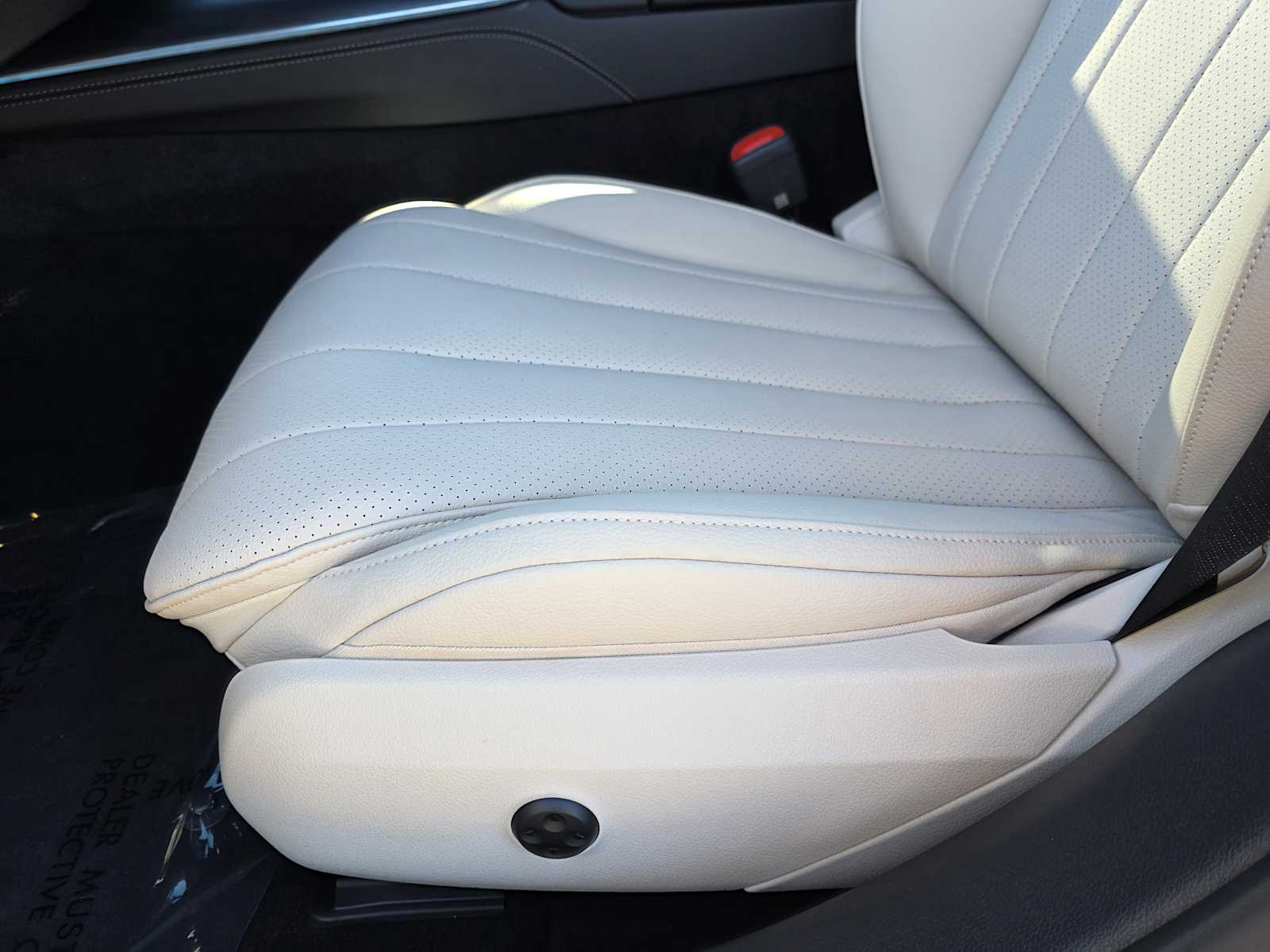 Thumbnail: 2026 Mercedes-Benz E-Class - 10