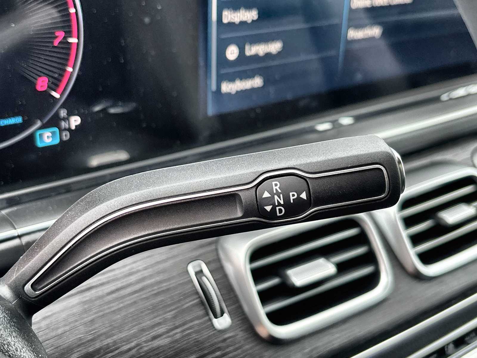 Thumbnail: 2026 Mercedes-Benz GLS - 23