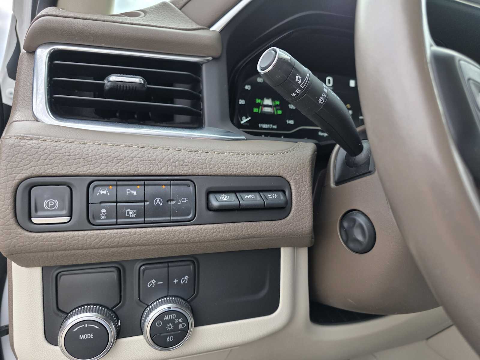 Thumbnail: 2022 GMC Yukon XL - 22