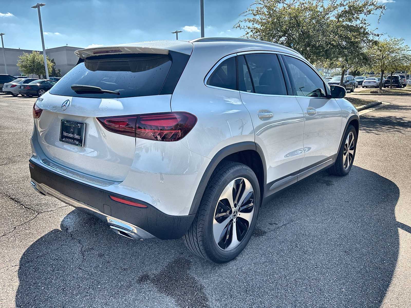 Thumbnail: 2026 Mercedes-Benz GLA - 8