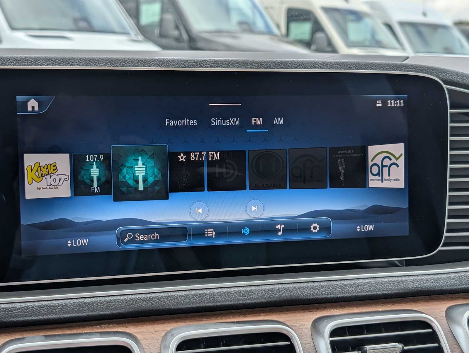 Thumbnail: 2026 Mercedes-Benz GLE - 11