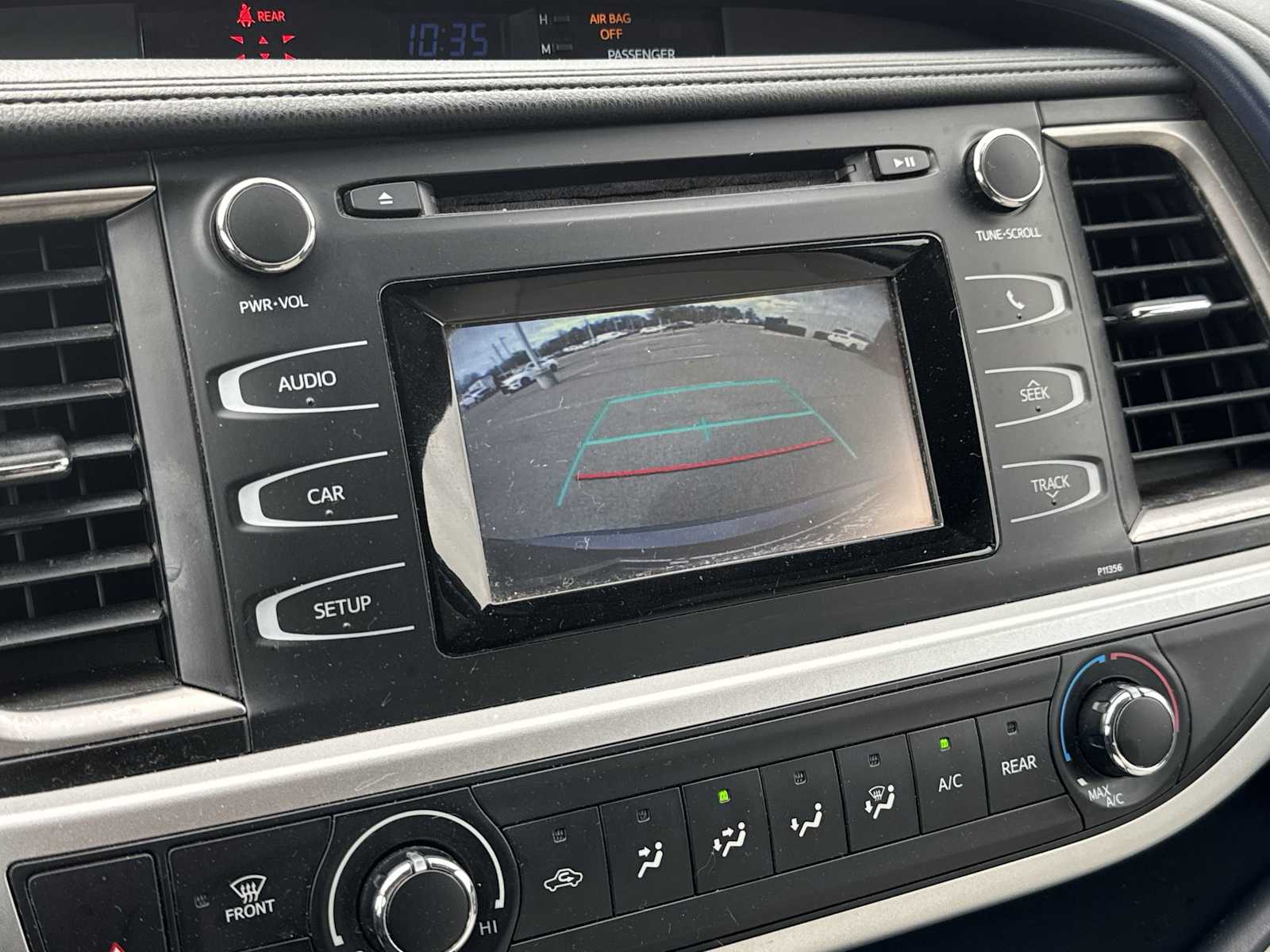 Thumbnail: 2017 Toyota Highlander - 22