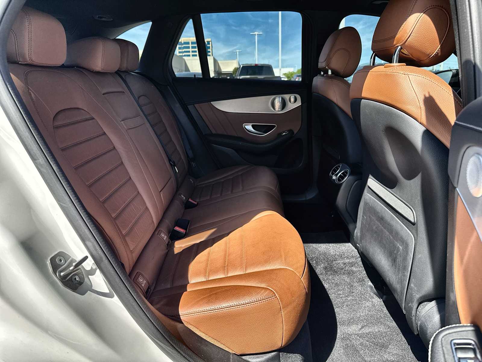 Thumbnail: 2021 Mercedes-Benz GLC - 19