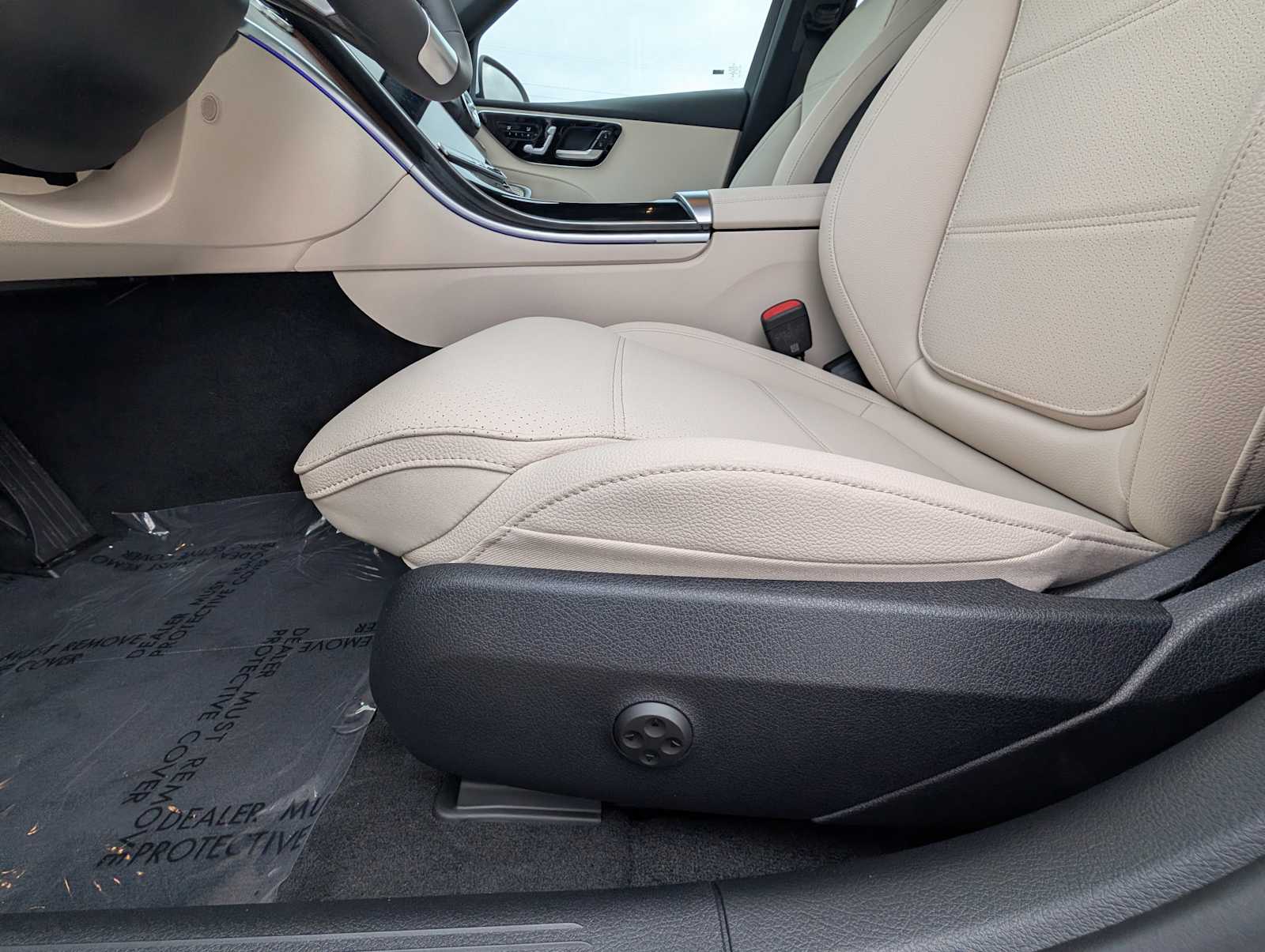 Thumbnail: 2026 Mercedes-Benz C-Class - 16