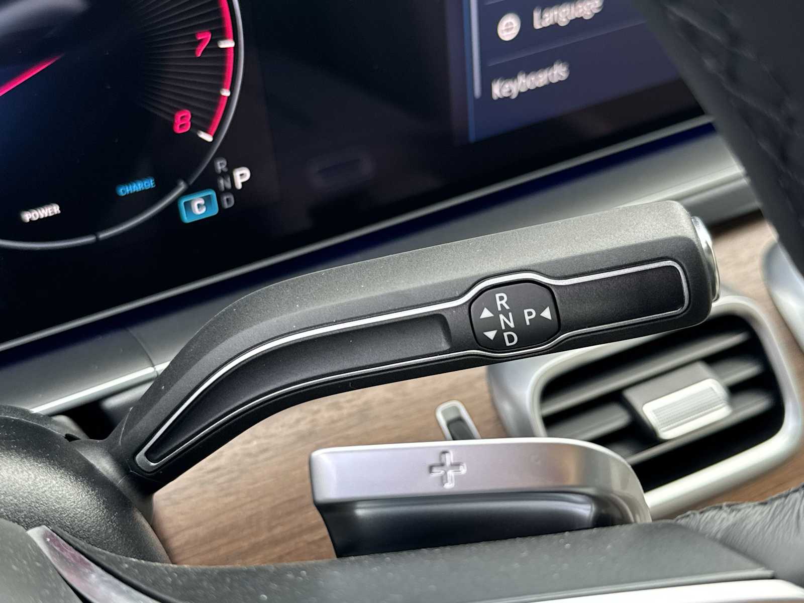 Thumbnail: 2026 Mercedes-Benz GLE - 24