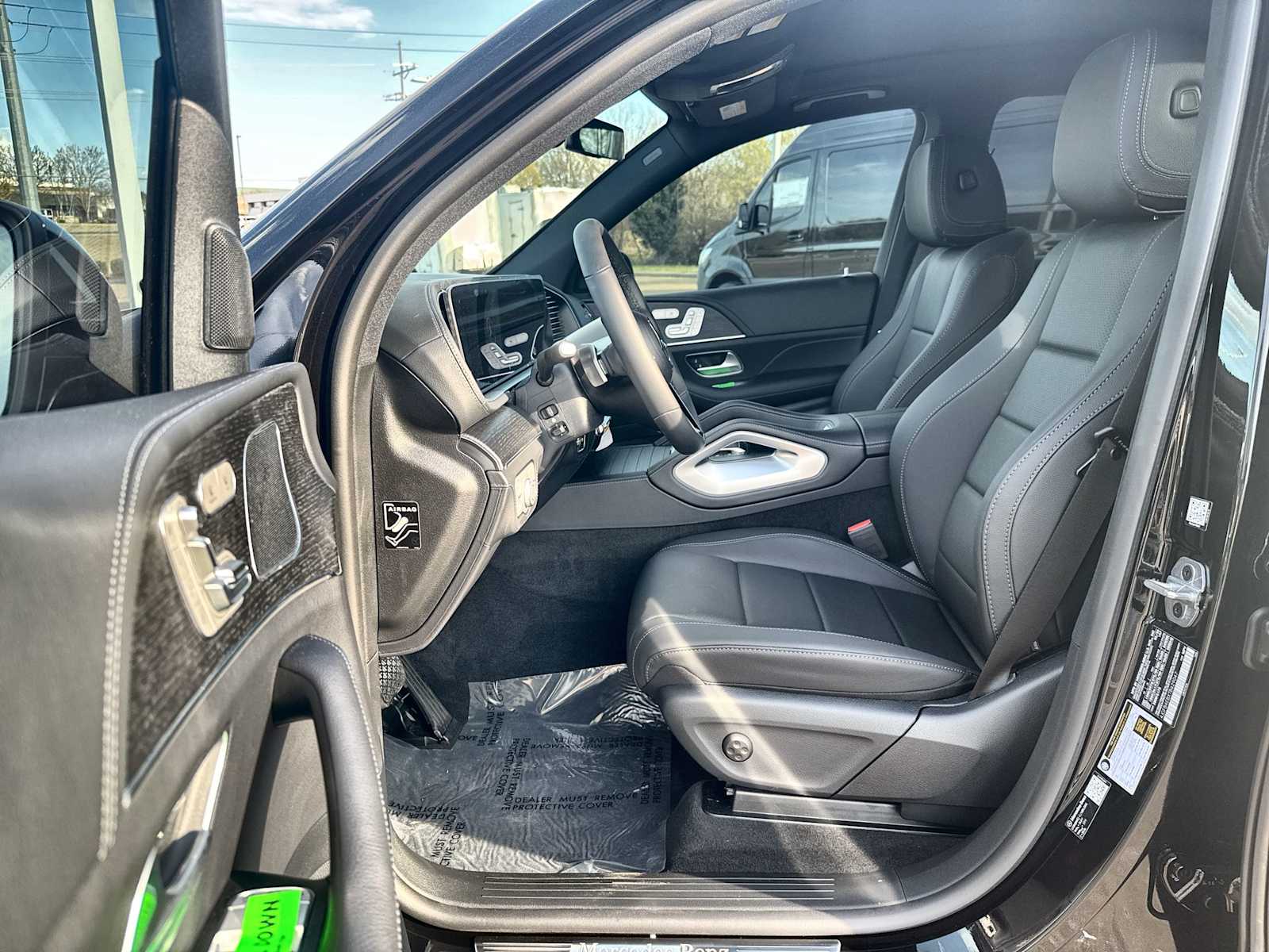 Thumbnail: 2026 Mercedes-Benz GLE - 2