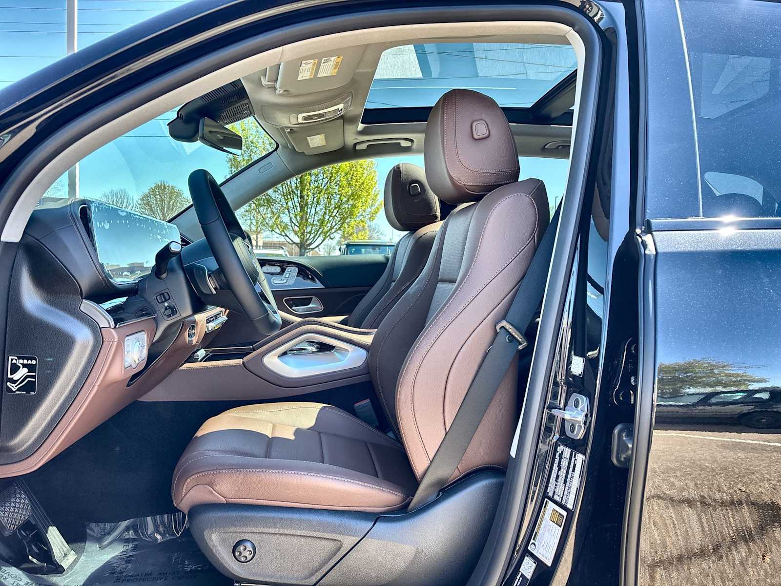 Thumbnail: 2026 Mercedes-Benz GLE - 3