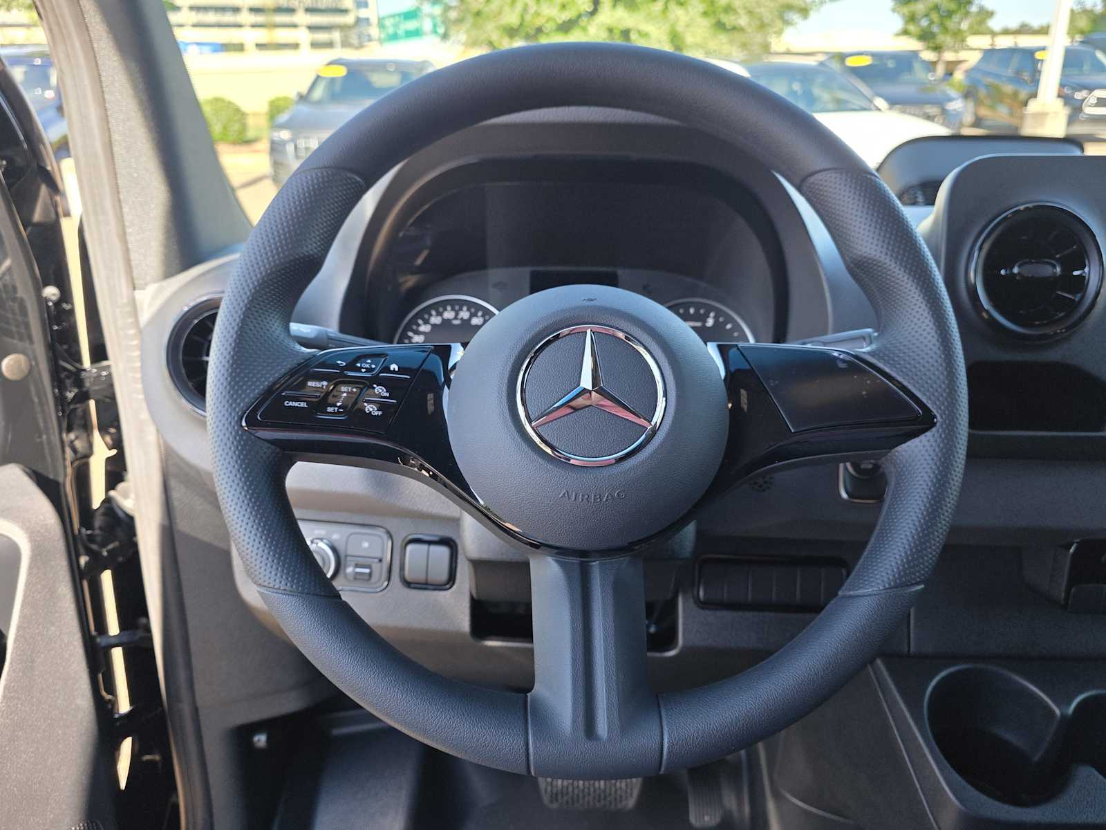 Thumbnail: 2026 Mercedes-Benz Sprinter - 25