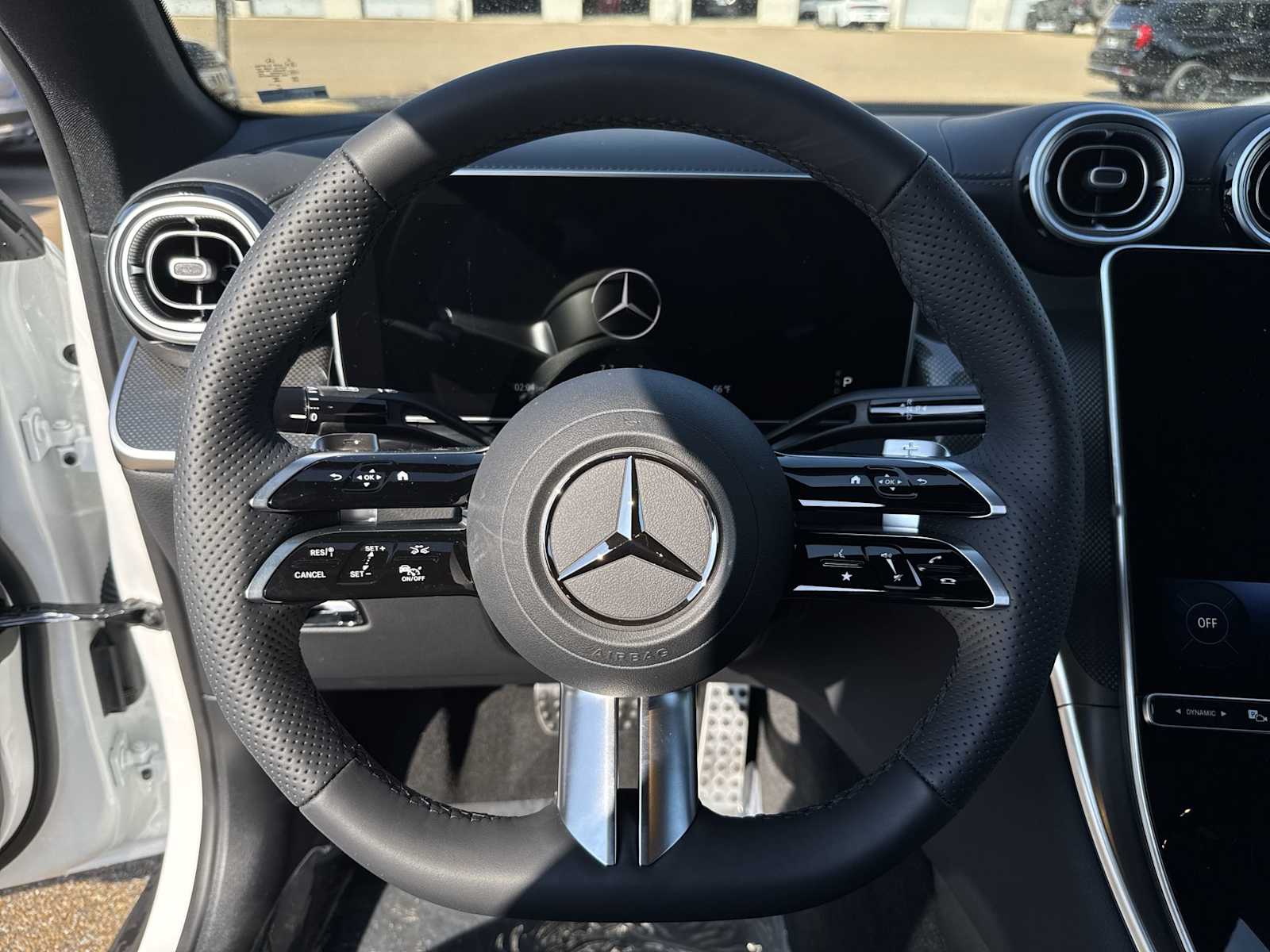 Thumbnail: 2026 Mercedes-Benz GLC - 21