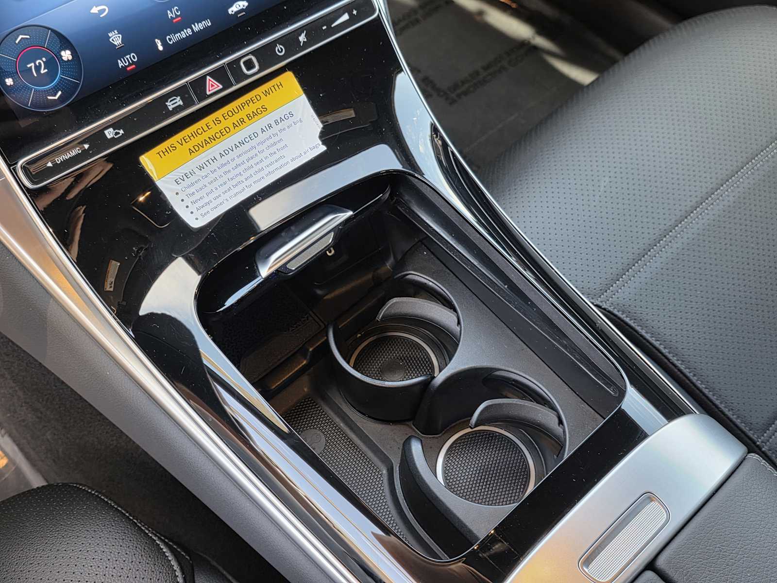 Thumbnail: 2025 Mercedes-Benz GLC - 20