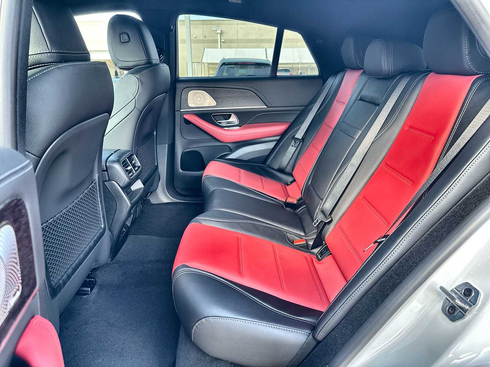 Thumbnail: 2026 Mercedes-Benz GLE - 4