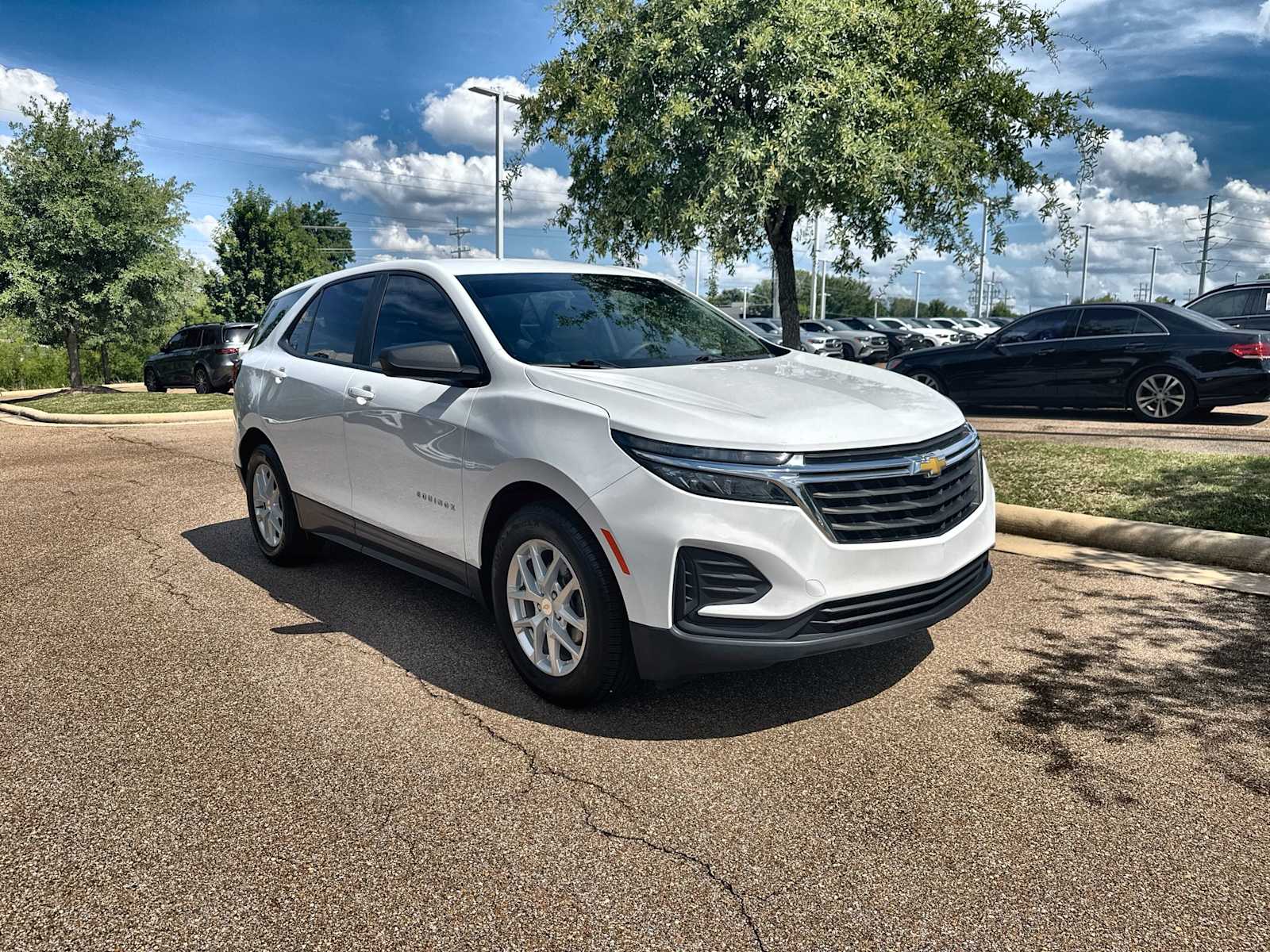 Thumbnail: 2022 Chevrolet Equinox - 11